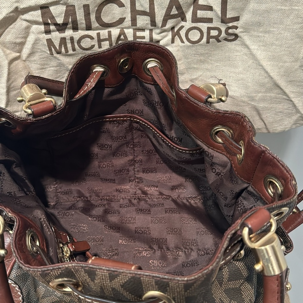 Authentic Michael Kors Handbag - image 7